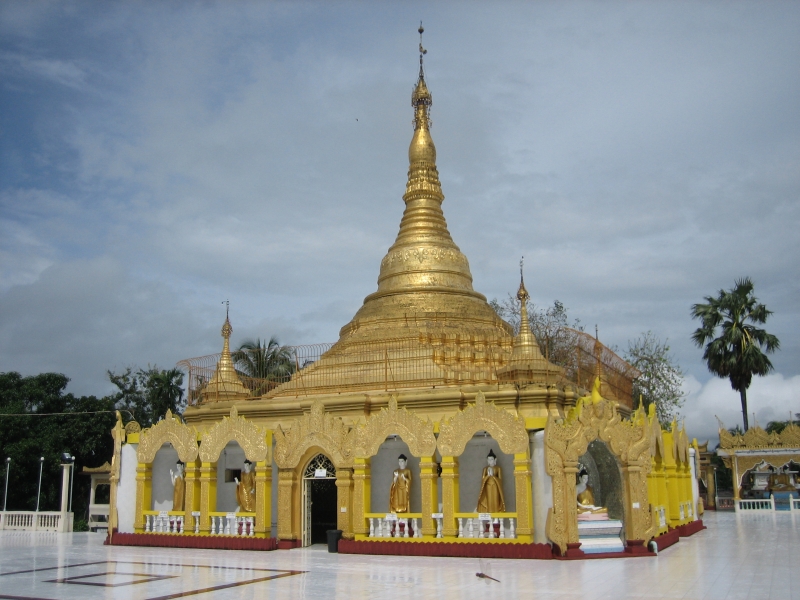 67Tempel in Kawthaung - Burma